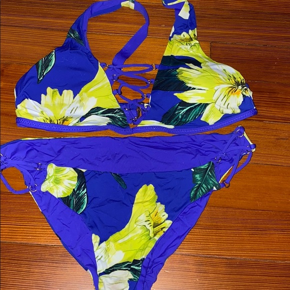 Reversible Bikini - Picture 3 of 5